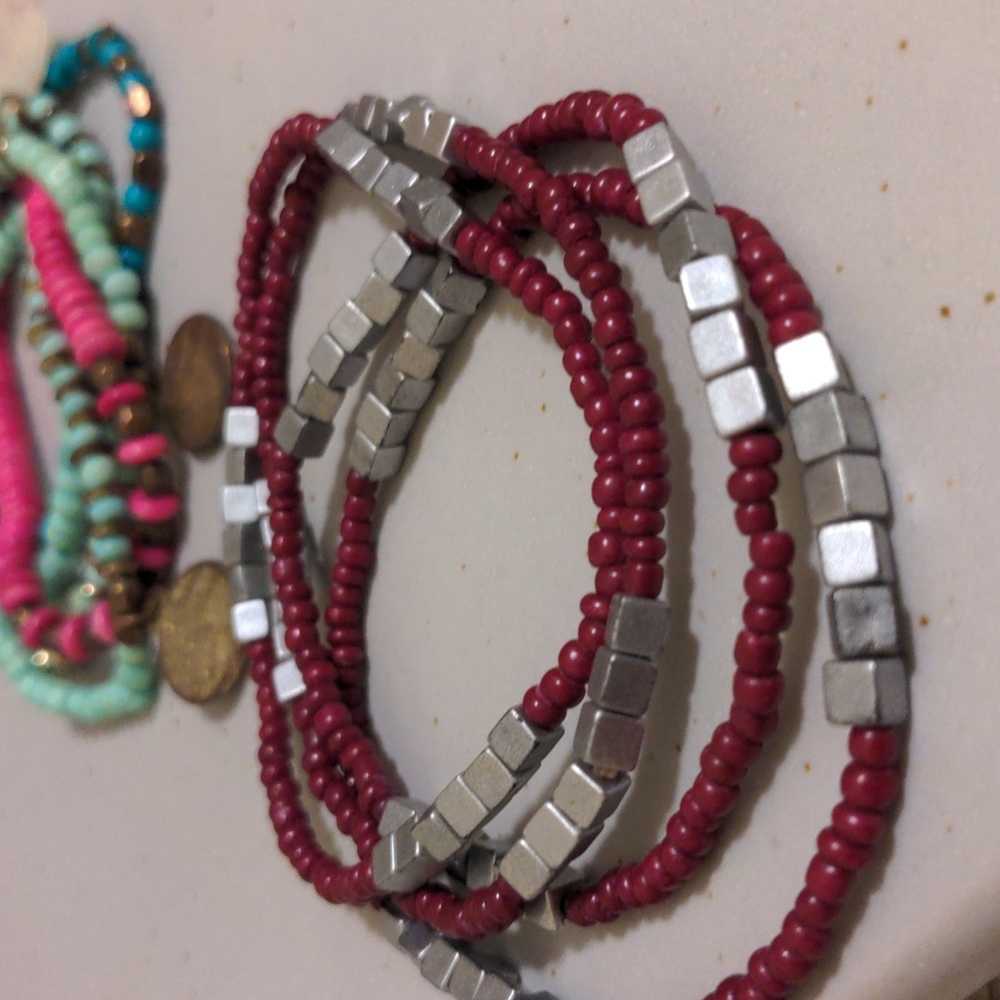 Beaded bracelets - Picture 3 of 4